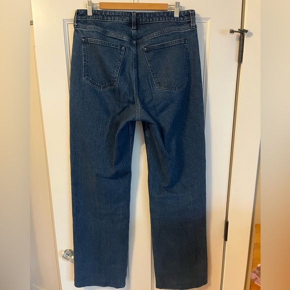 Abercrombie 90s Relaxed Jean, high rise, curve love, size 12 long, dark wash - Picture 2 of 3